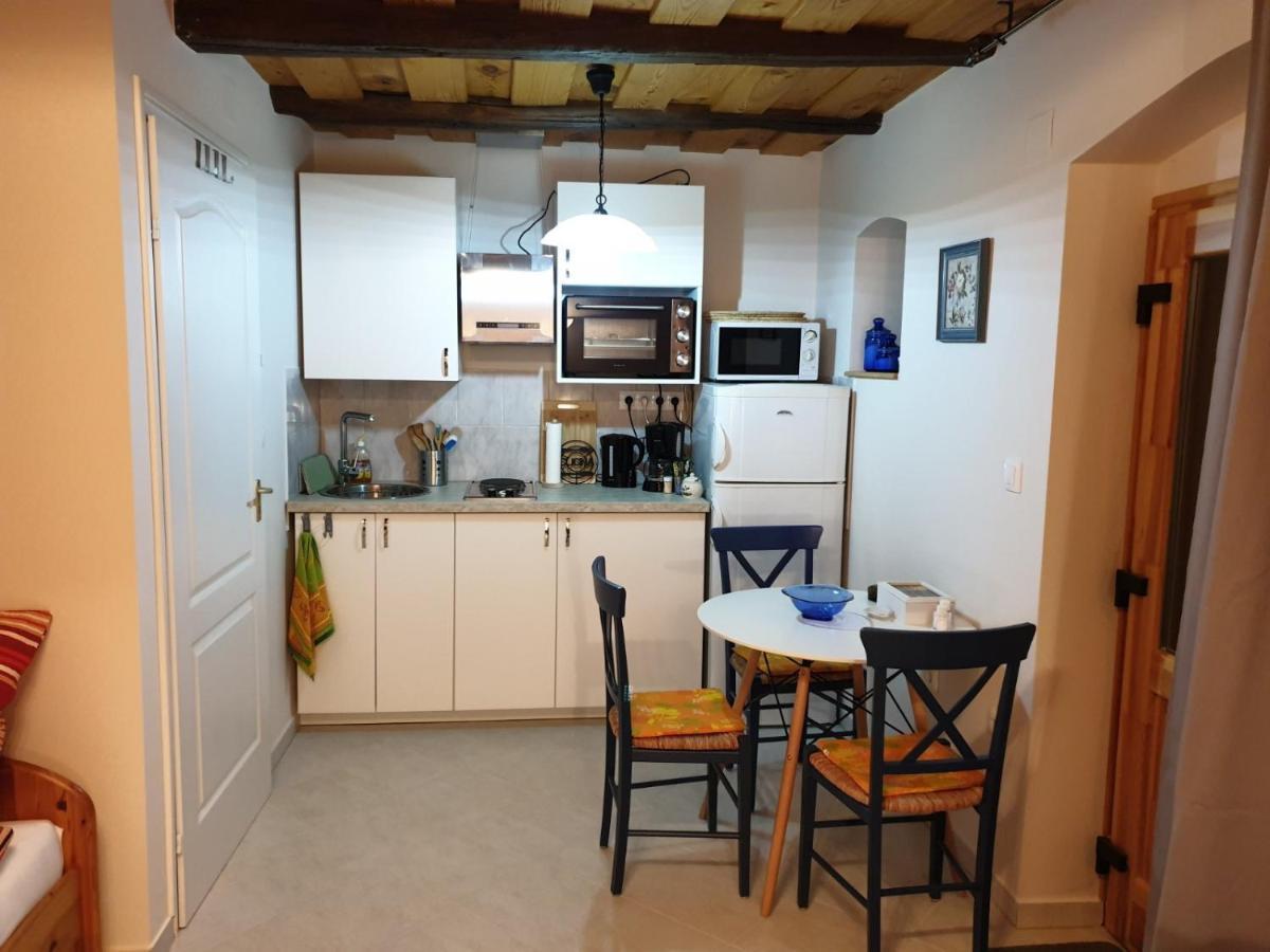 Kis Haz Apartman Zalacsány エクステリア 写真